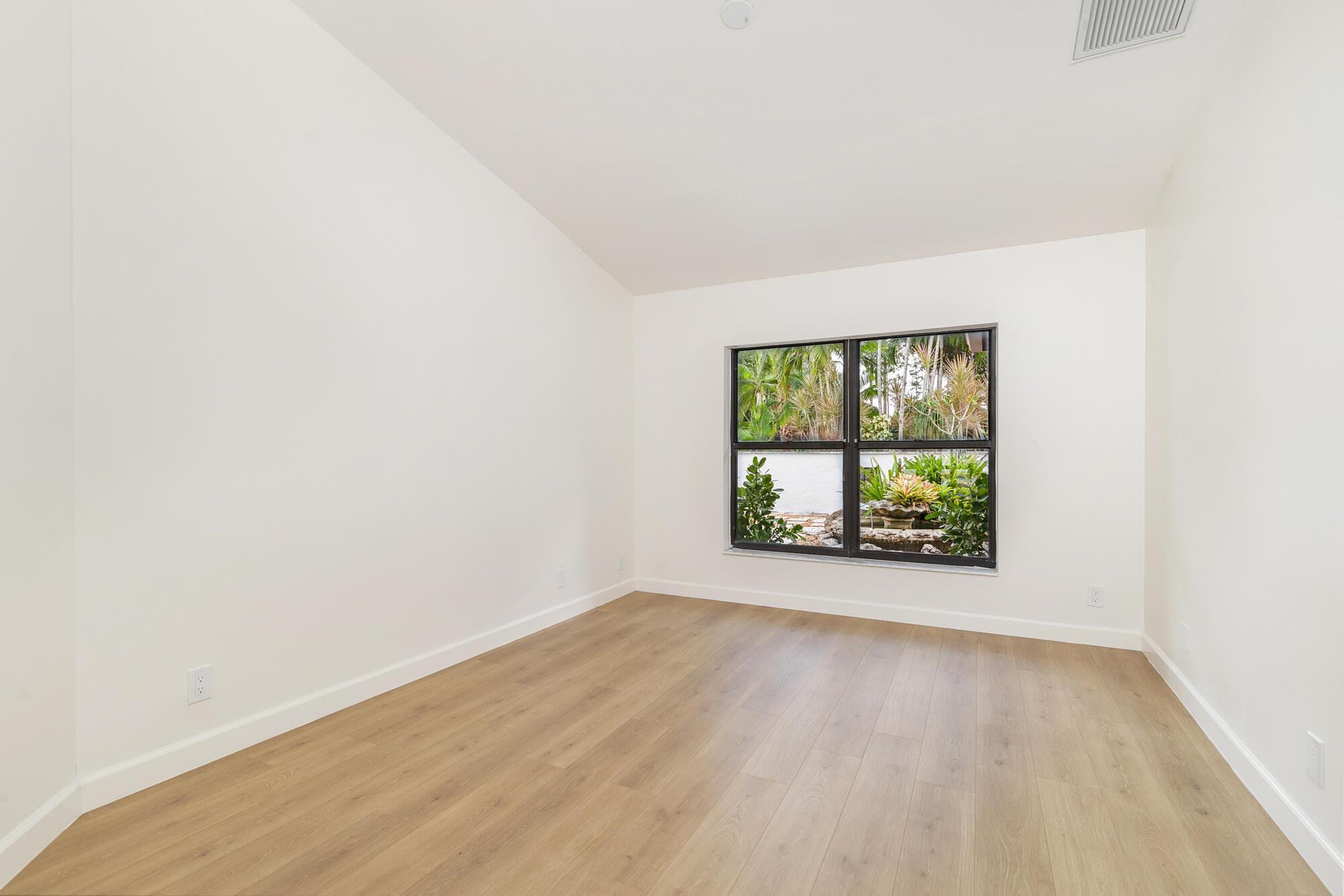 WALKERS WOODS - Residential