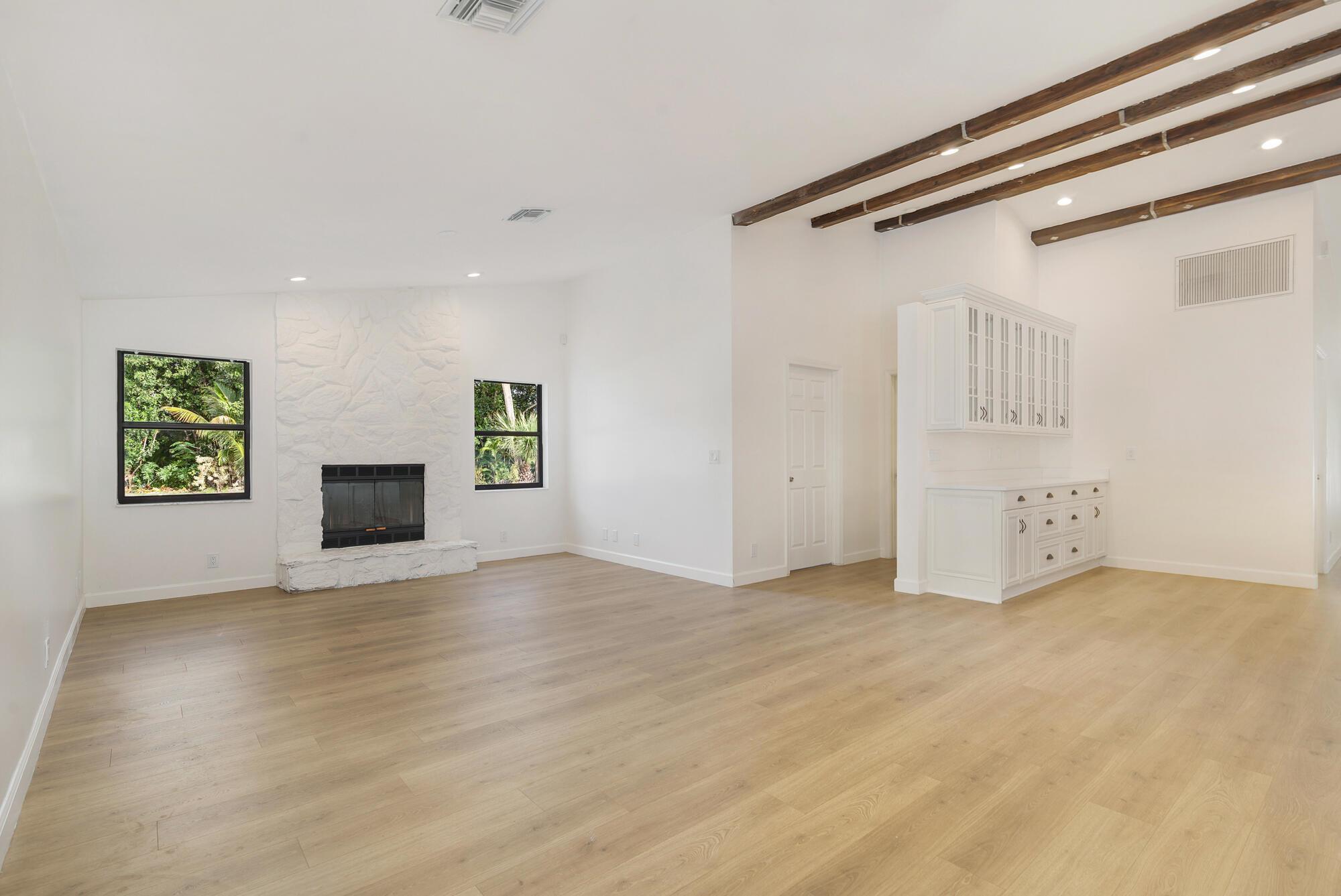 WALKERS WOODS - Residential