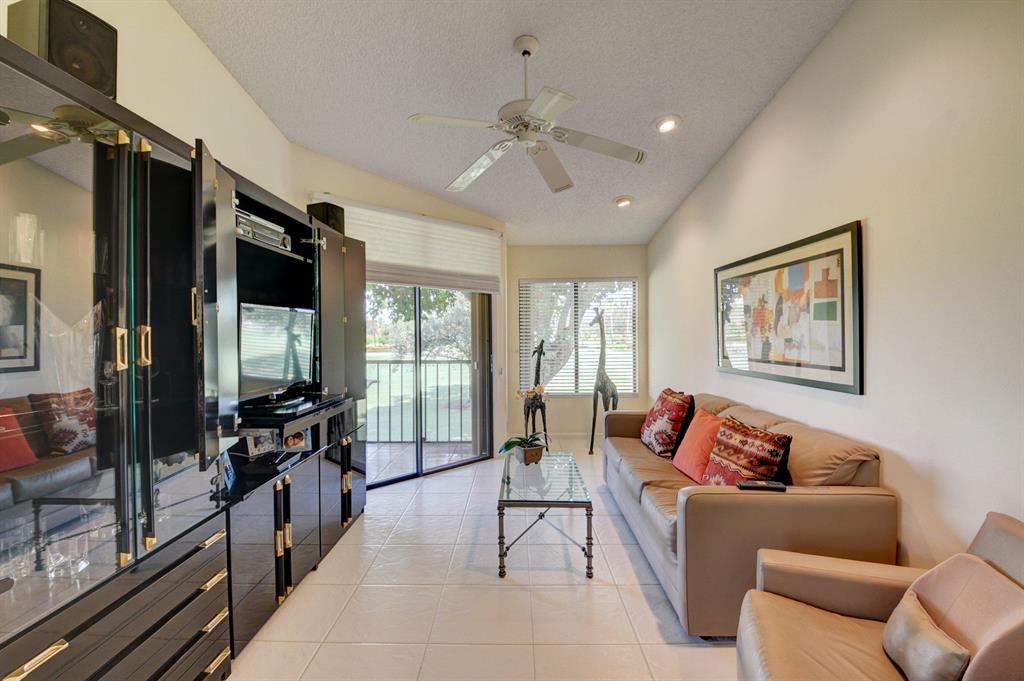 GLENEAGLES CONDO V - Residential