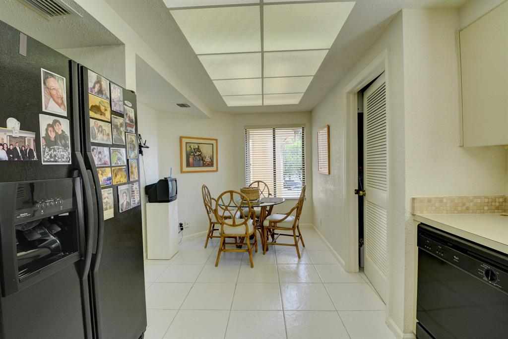 GLENEAGLES CONDO V - Residential