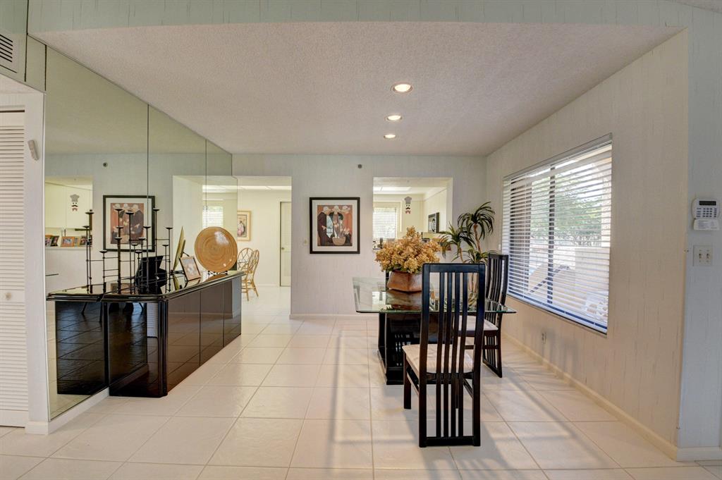 GLENEAGLES CONDO V - Residential