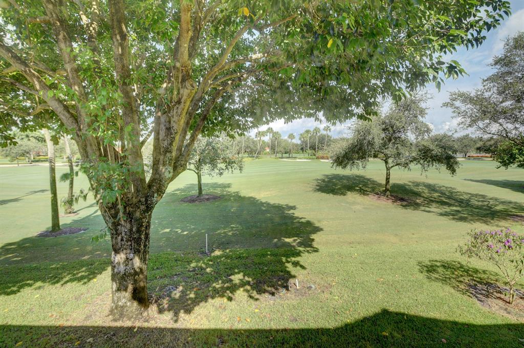 GLENEAGLES CONDO V - Residential