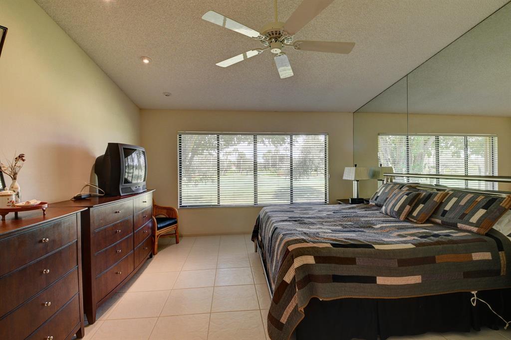 GLENEAGLES CONDO V - Residential