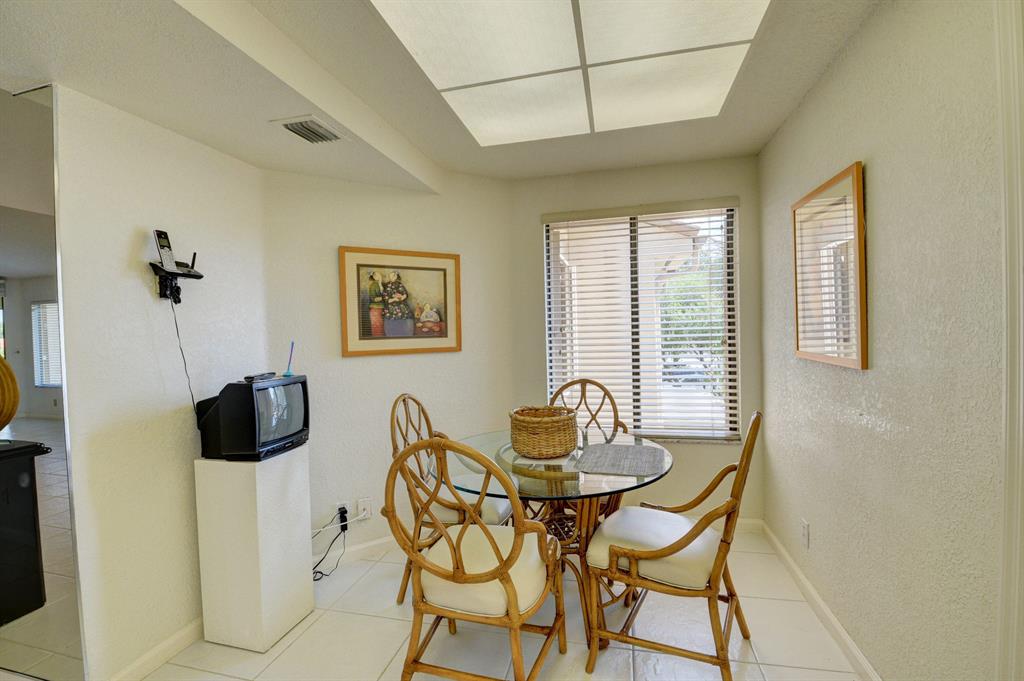 GLENEAGLES CONDO V - Residential