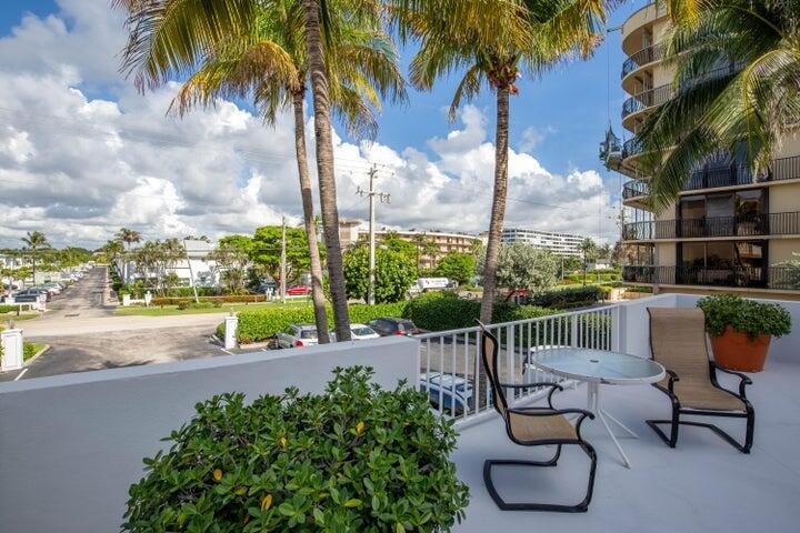 PALM BEACH WINDEMERE COND - Residential Lease