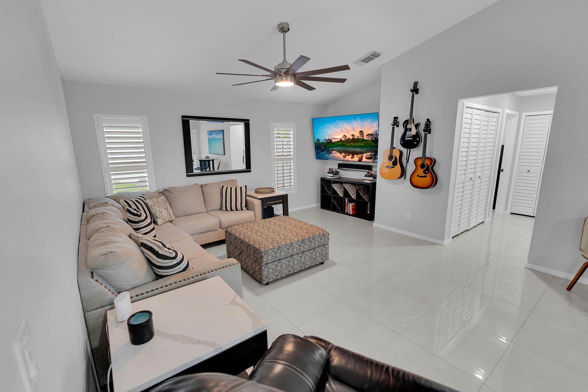 PORT ST LUCIE SECTION 40 - Residential