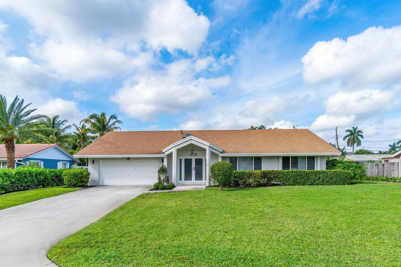 4593 ELLWOOD Drive