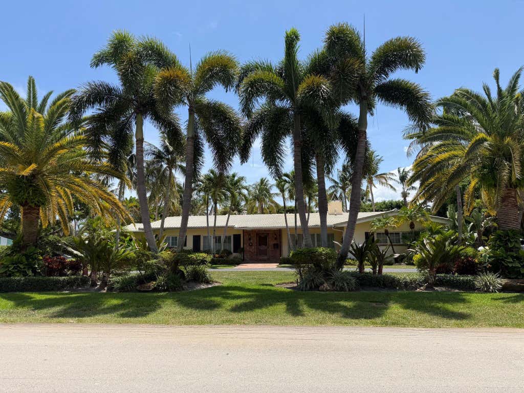 Photo of 300 NW GROVE Street, Delray Beach, FL 33444 (MLS # B26067506)
