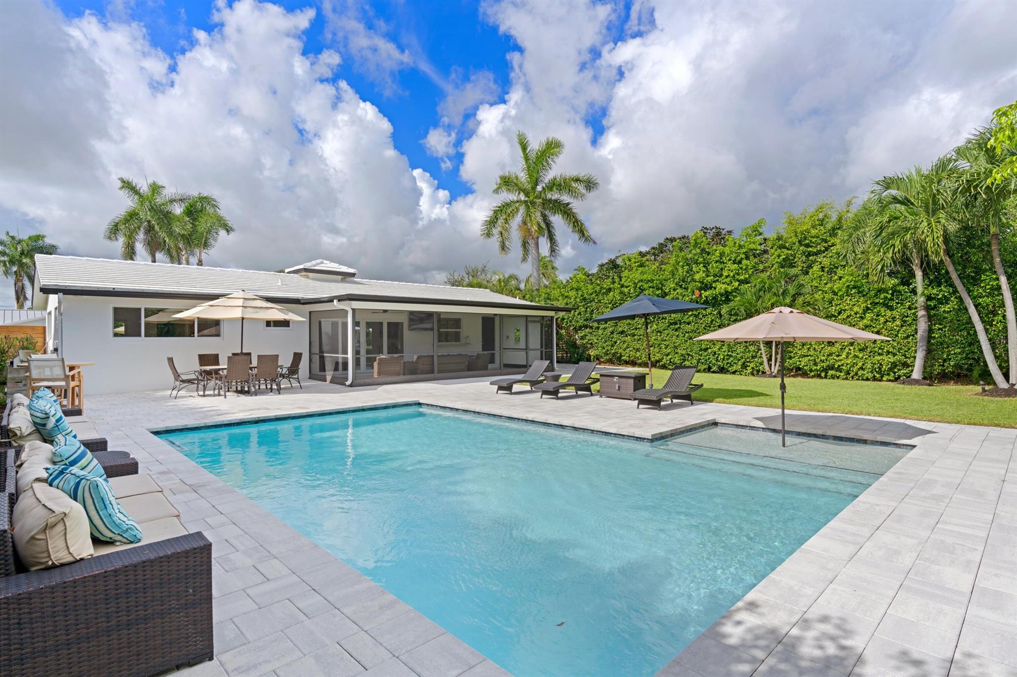 BOCA RATON SQUARE UNIT 7 - Residential