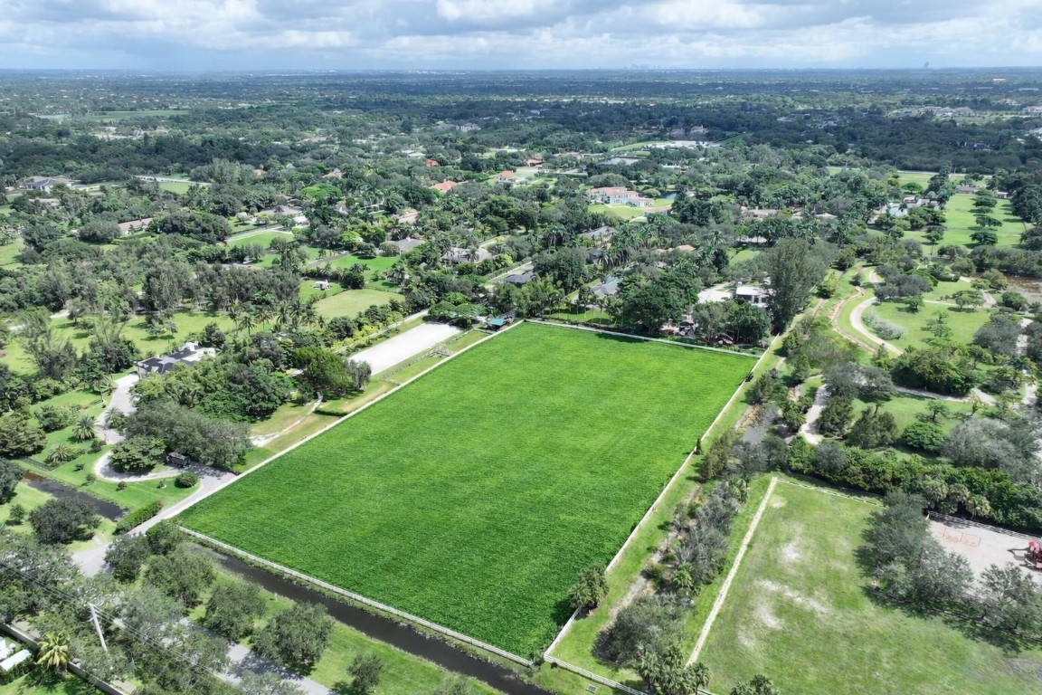 MEADOWVIEW ESTATES - Land