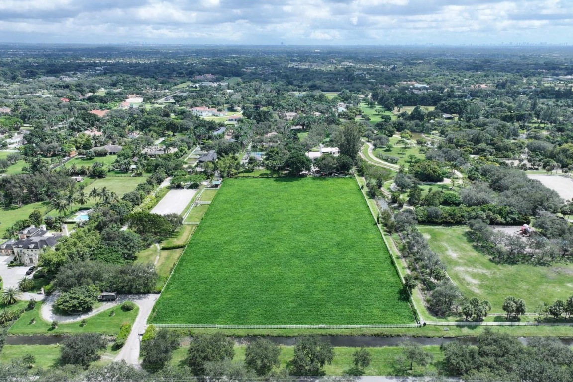 MEADOWVIEW ESTATES - Land