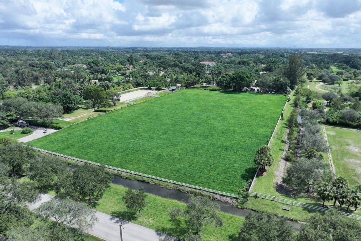 MEADOWVIEW ESTATES - Land