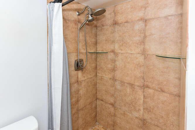 PINES OF JUPITER/TEQUESTA - Residential Lease