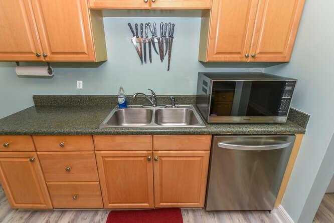 PINES OF JUPITER/TEQUESTA - Residential Lease