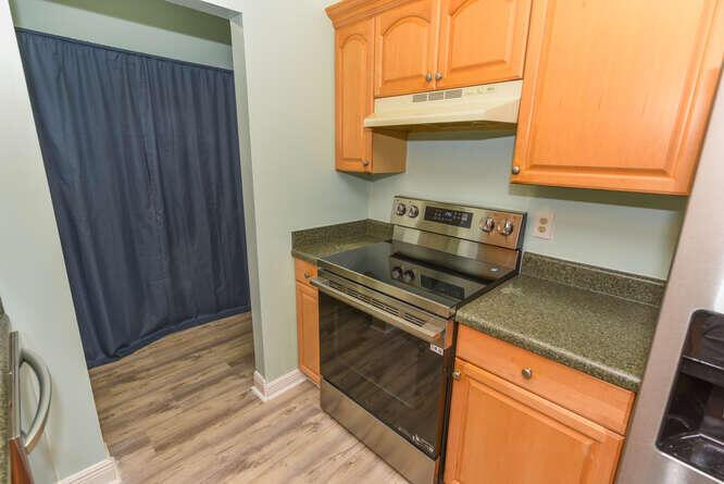 PINES OF JUPITER/TEQUESTA - Residential Lease