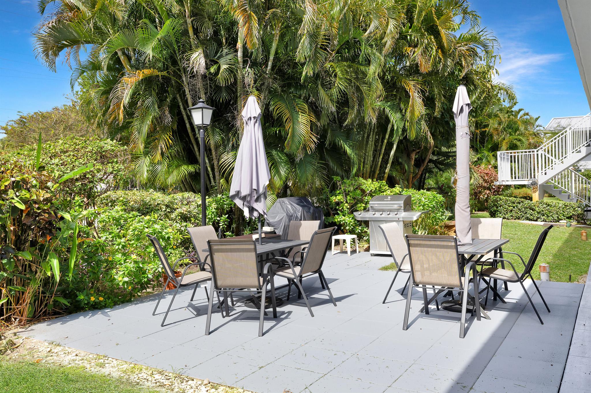 HAMPSHIRE GARDENS - Residential