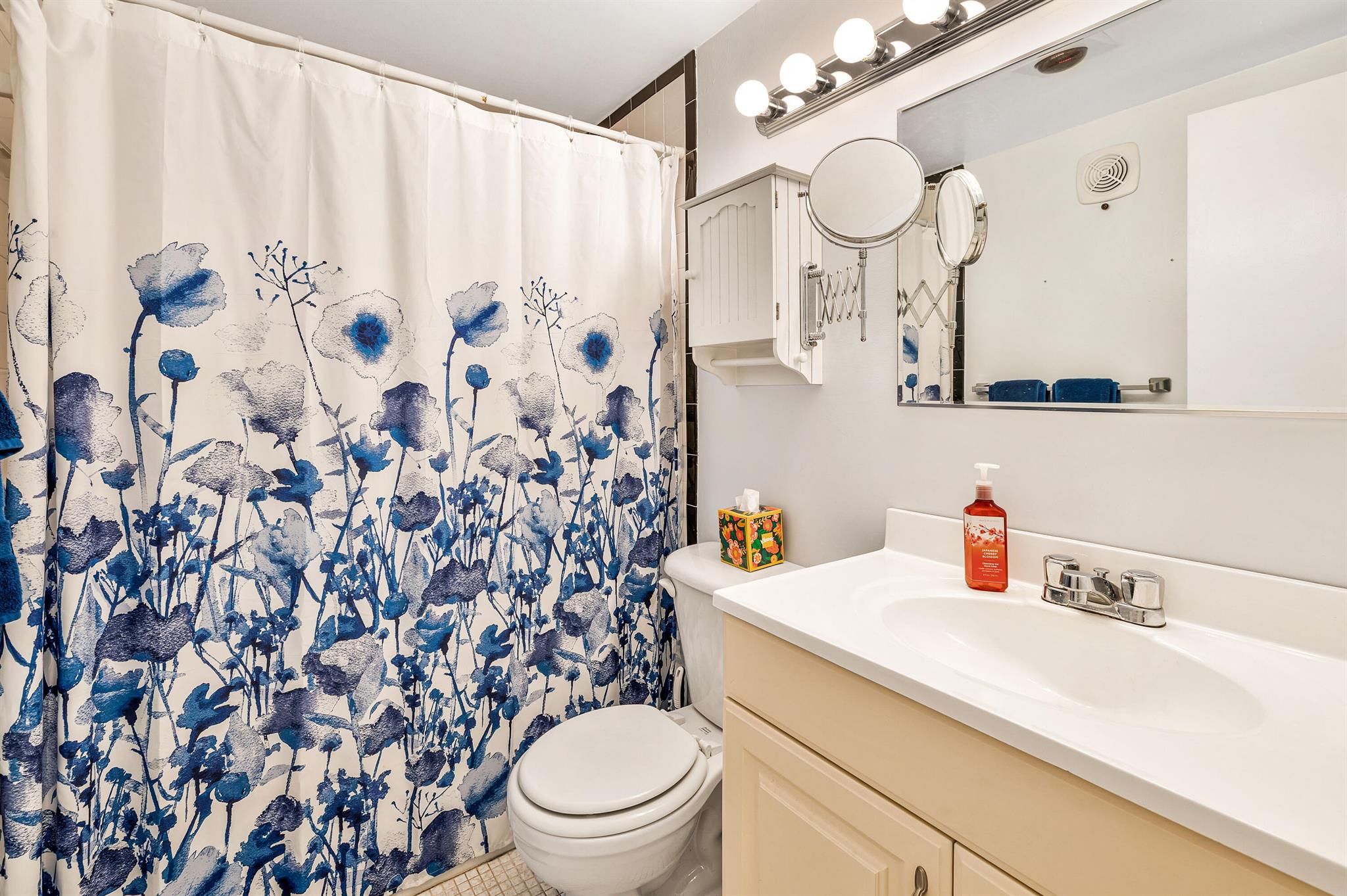 HAMPSHIRE GARDENS - Residential