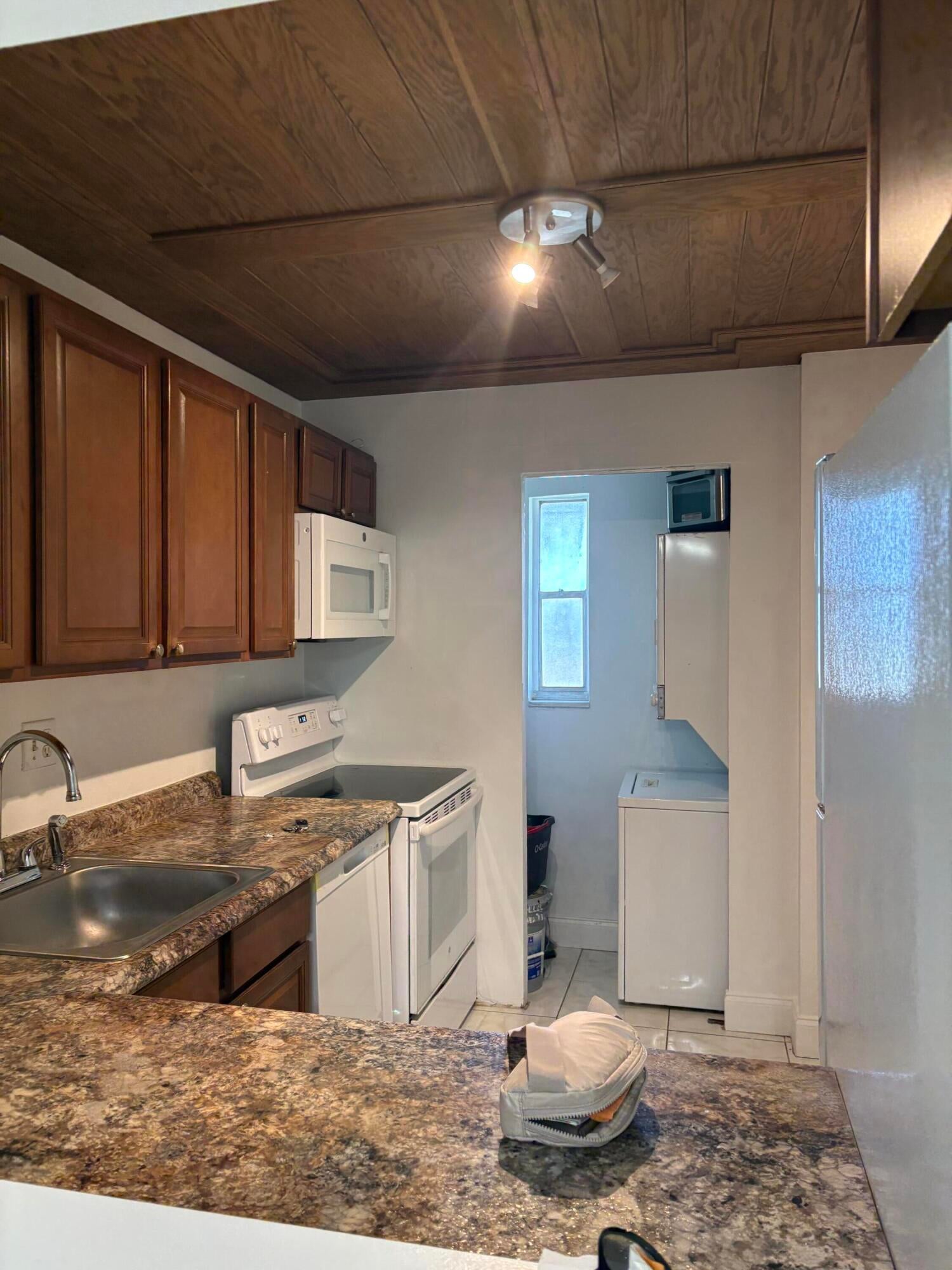 8000 S COLONY Circle S 201
