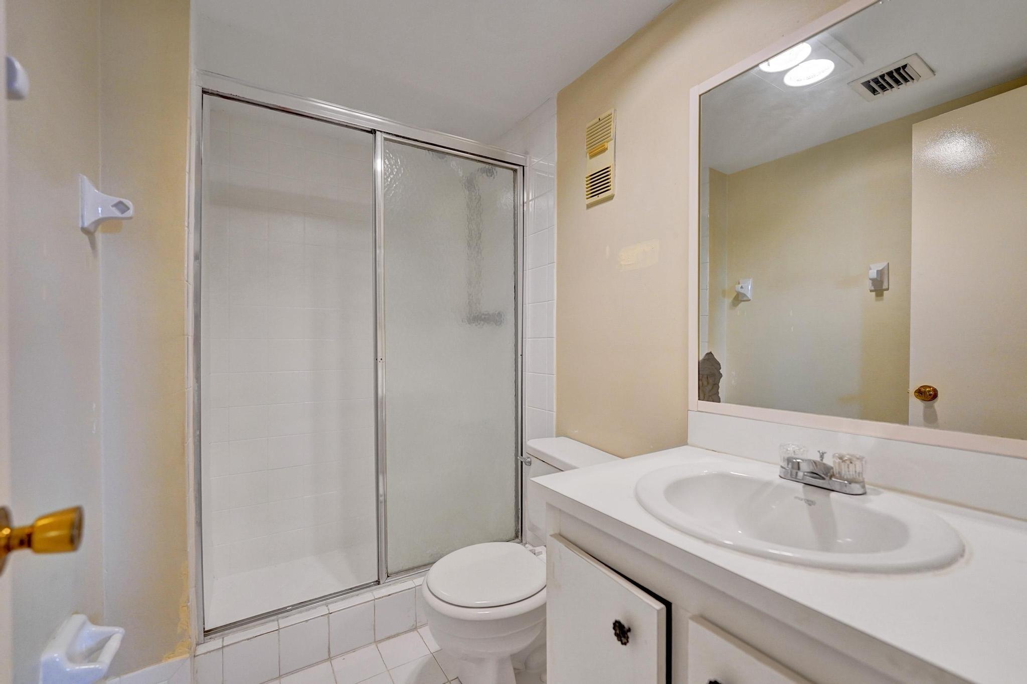 Pine Island Ridge Condo - Residential