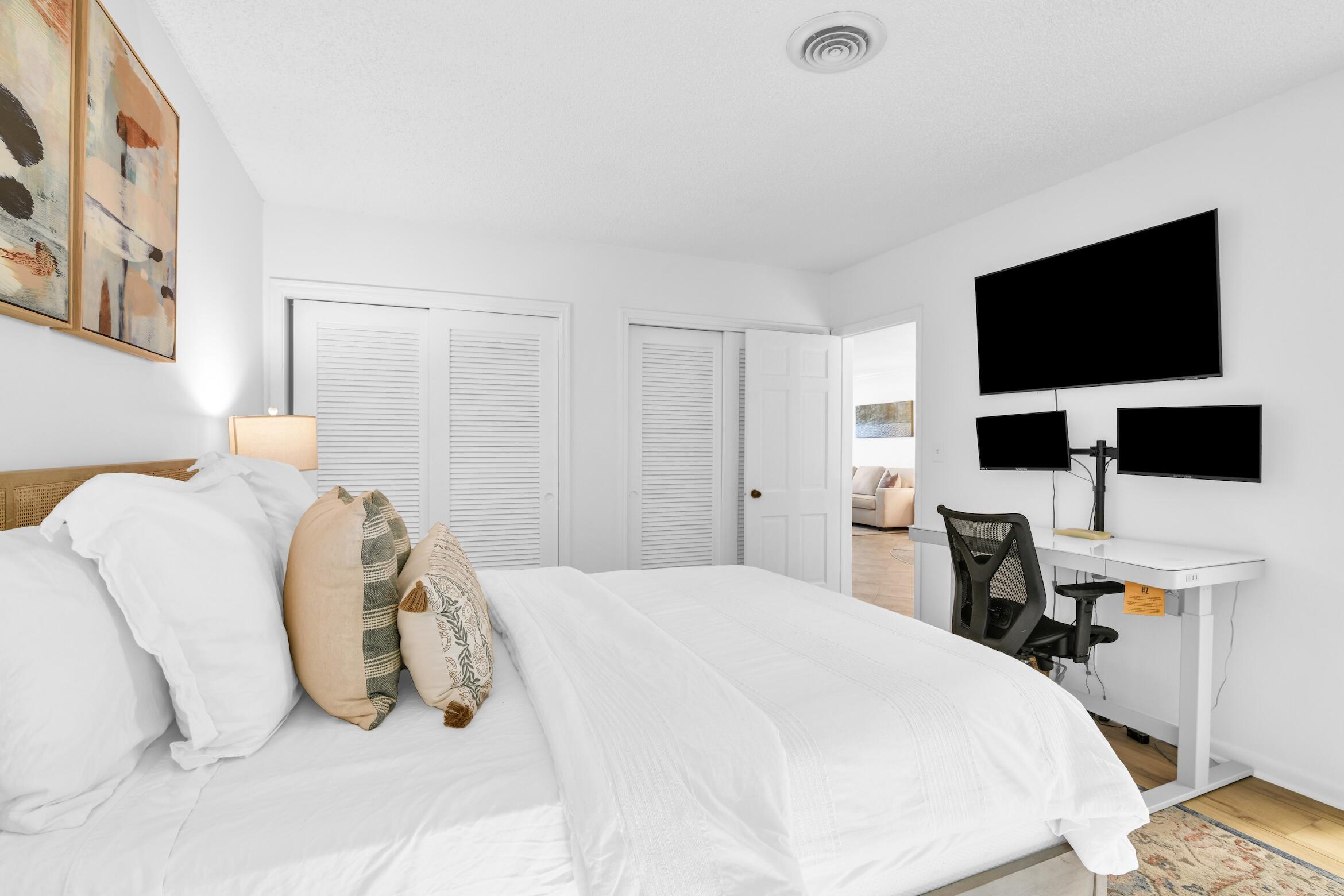 SEVEN SEVENTY EAST CAMINO REAL CONDO - Residential Lease