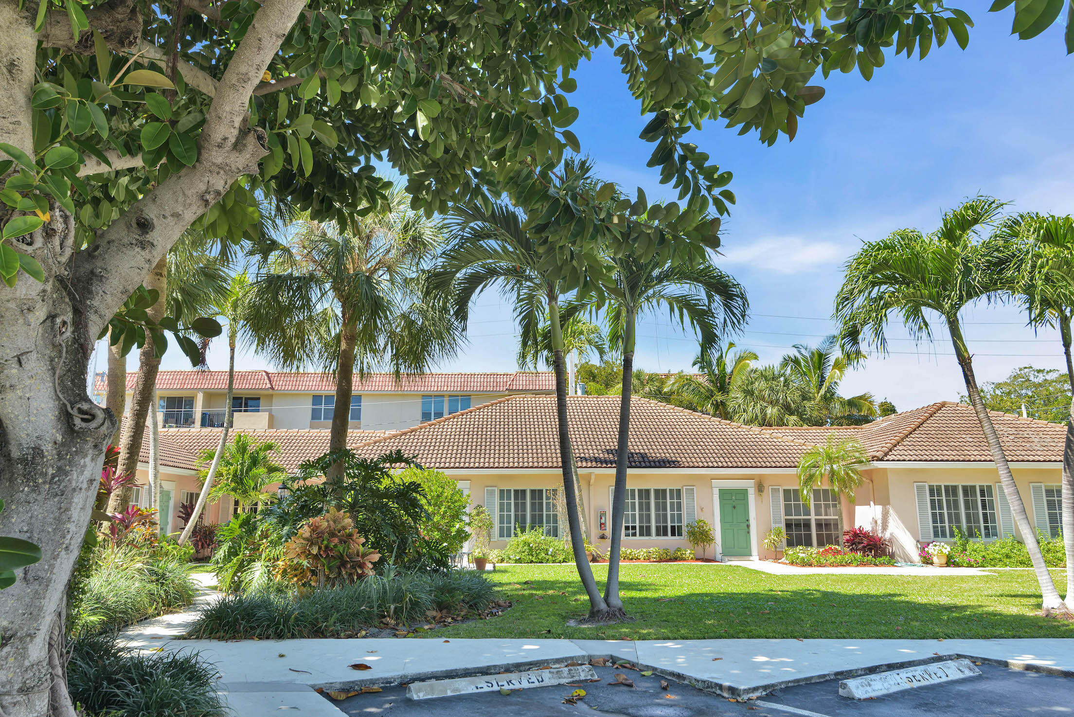 SEVEN SEVENTY EAST CAMINO REAL CONDO - Residential Lease
