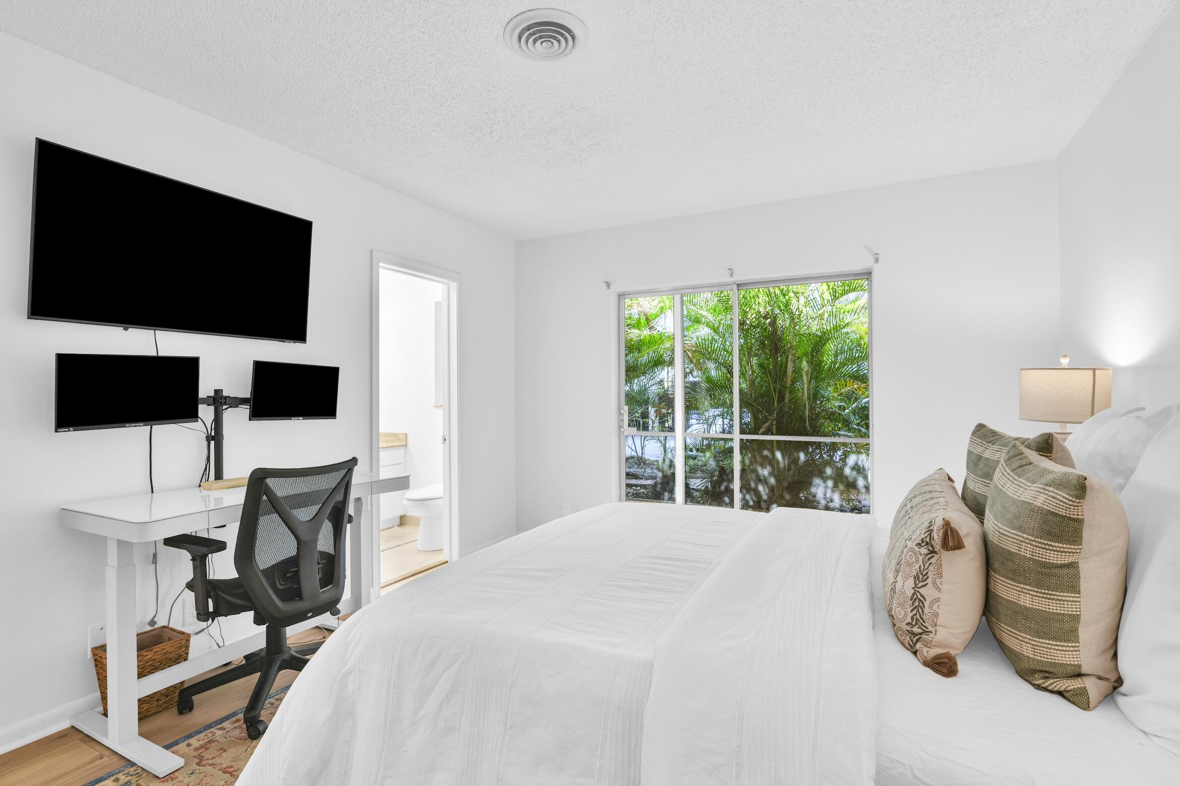 SEVEN SEVENTY EAST CAMINO REAL CONDO - Residential Lease