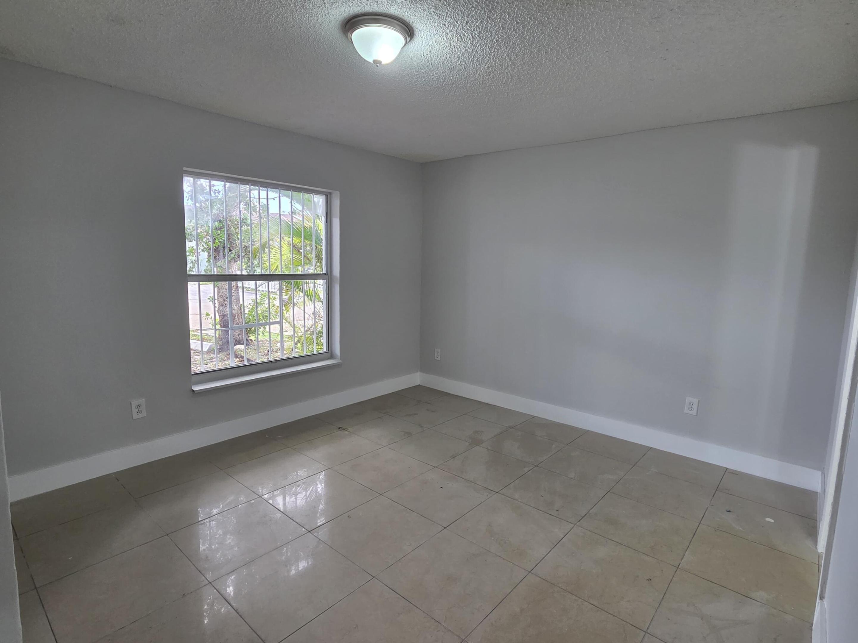 18050 NW 41st Place