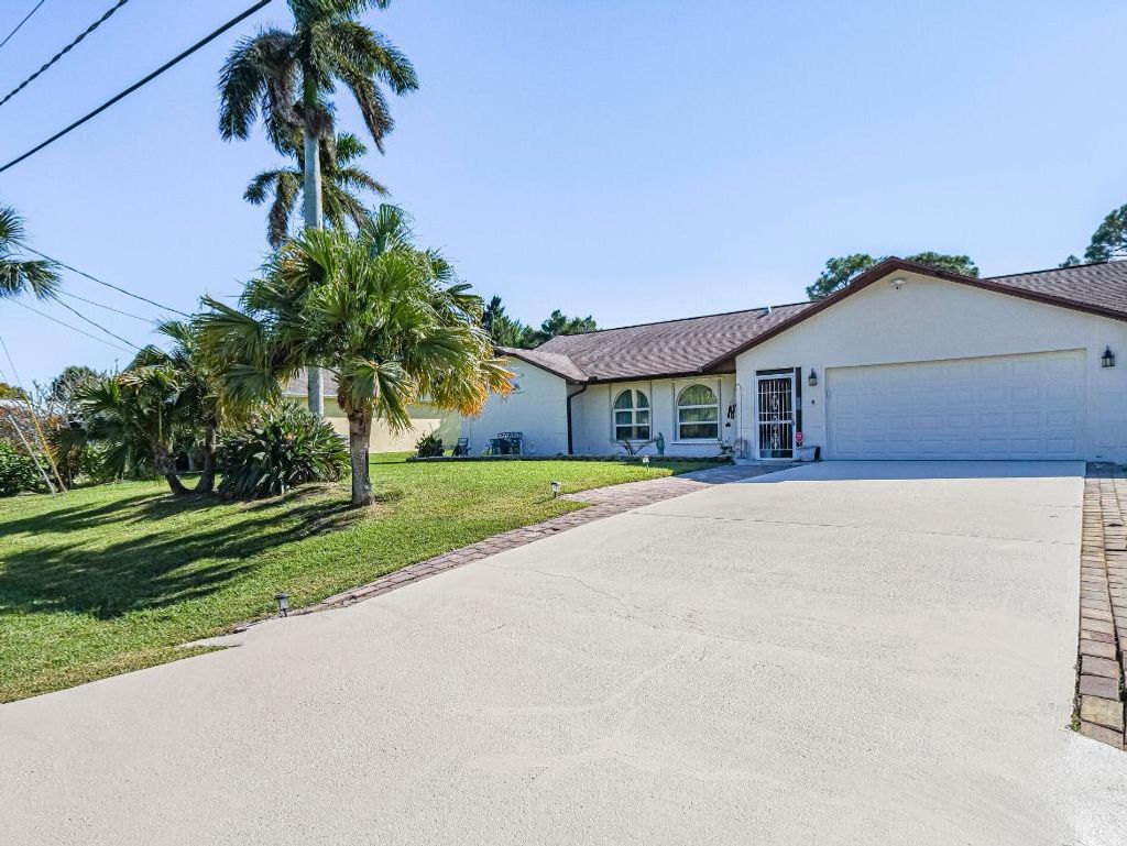 Photo of 113 Larchmont Terrace, Sebastian, FL 32958 (MLS # R11152106)