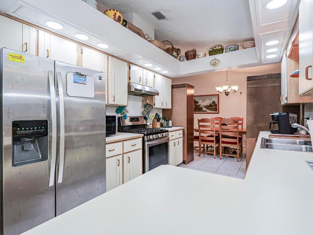 SEBASTIAN HIGHLANDS UNIT 17 - Residential