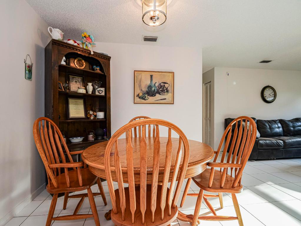 SEBASTIAN HIGHLANDS UNIT 17 - Residential