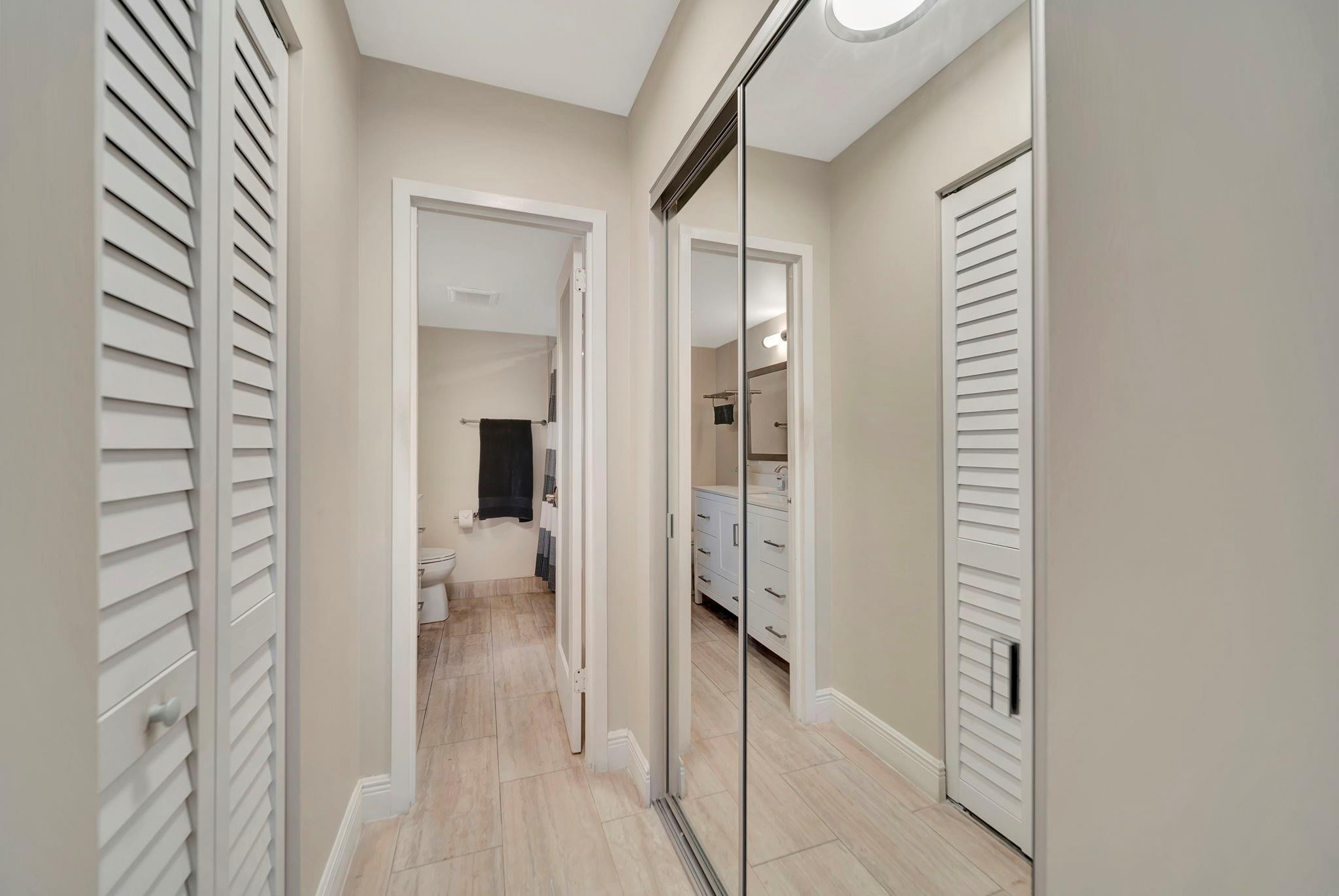 RIVER MANOR - Residential