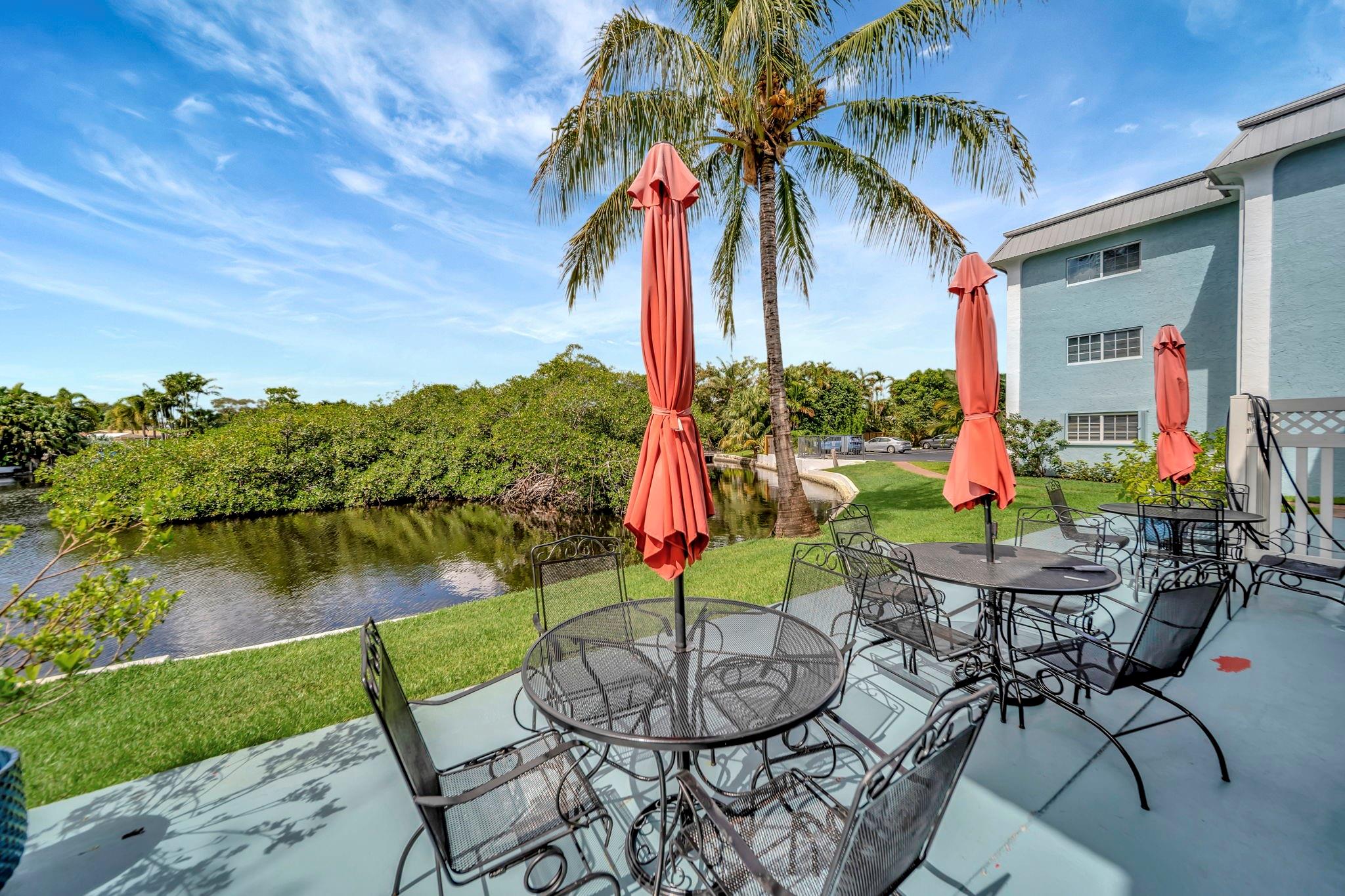 RIVER MANOR - Residential