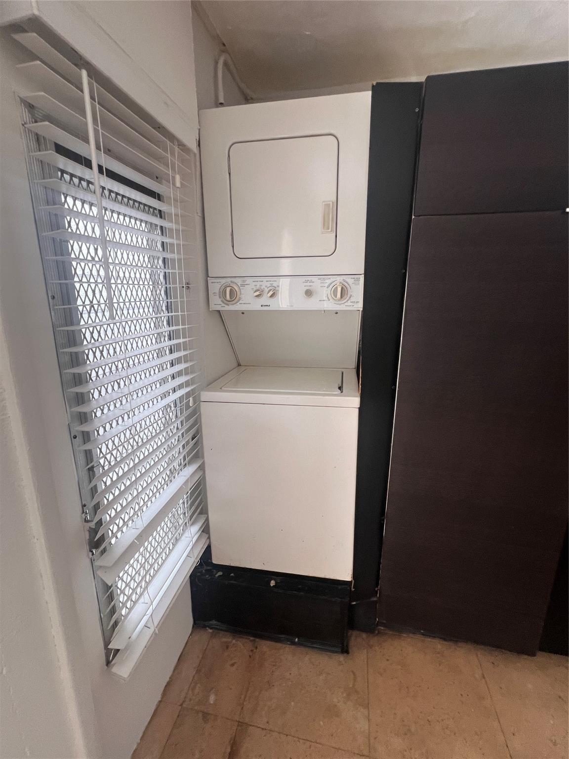 919 Michigan Condo - Residential