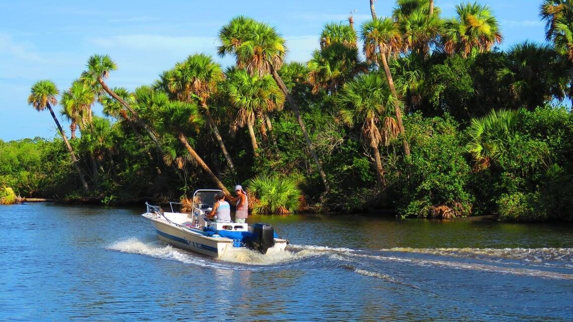 METES AND BOUNDS - Land