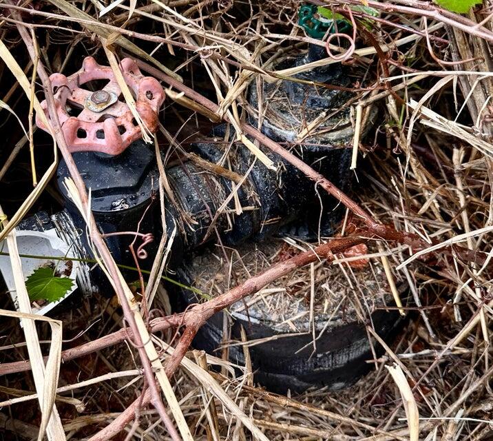 METES AND BOUNDS - Land