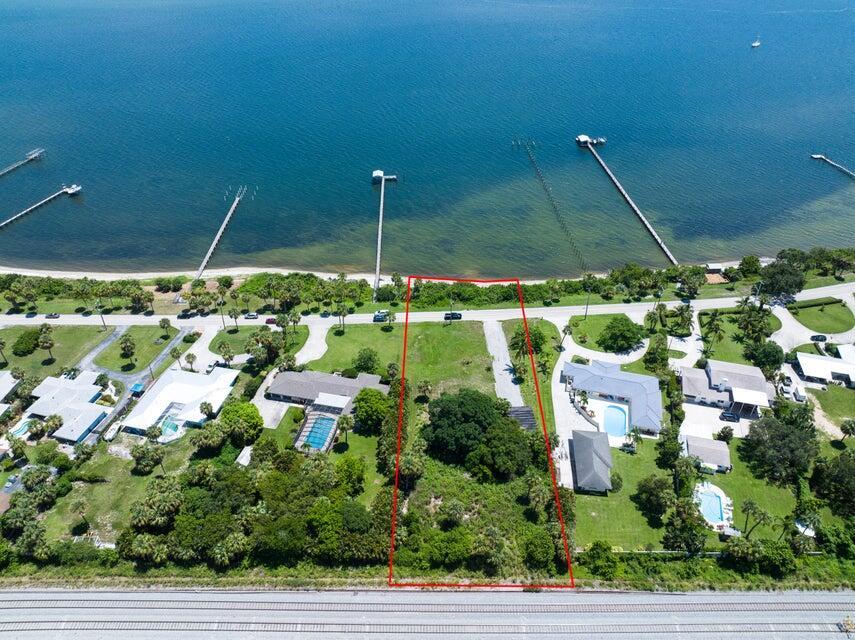 METES AND BOUNDS - Land