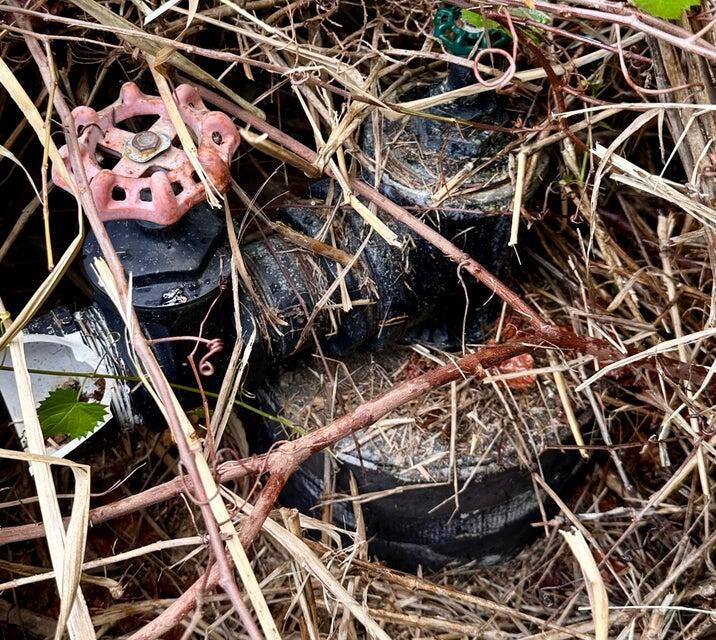 METES AND BOUNDS - Land