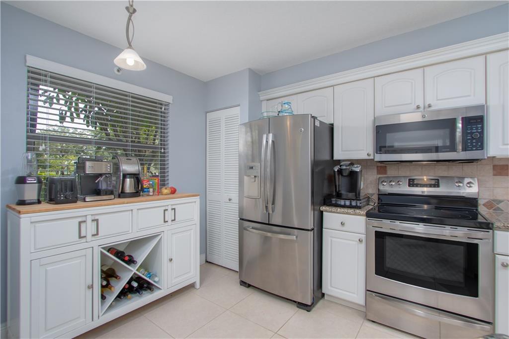 CYPRESS BEND - Residential