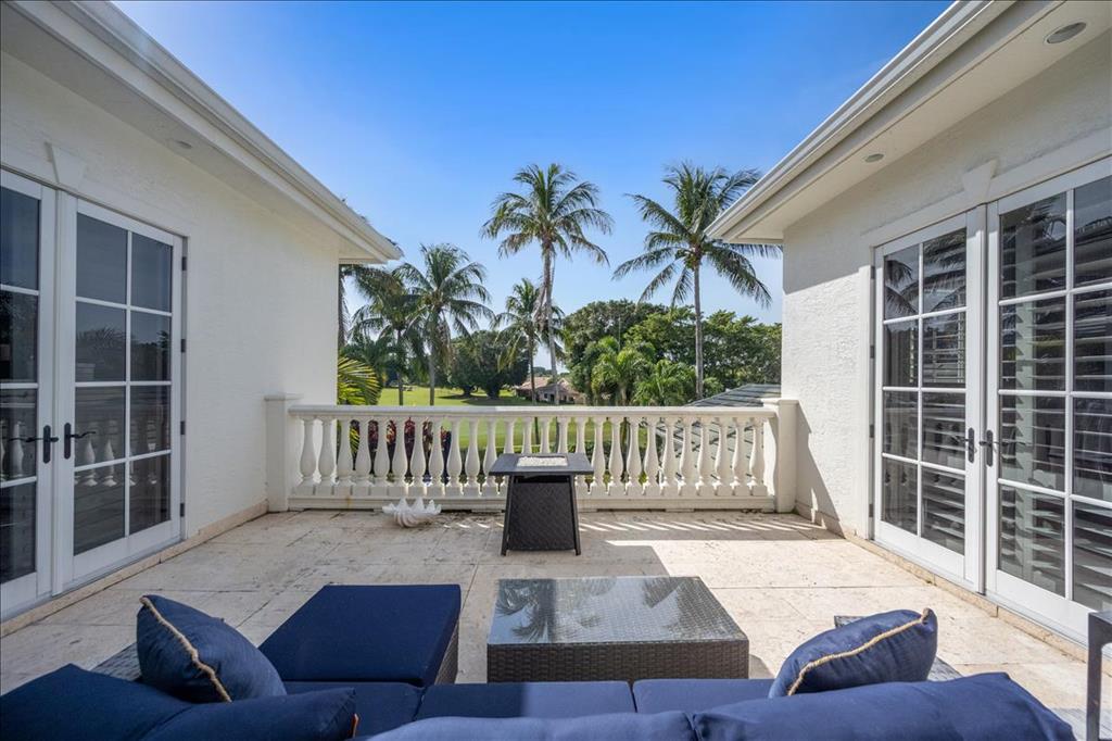 JONATHANS LANDING - Residential