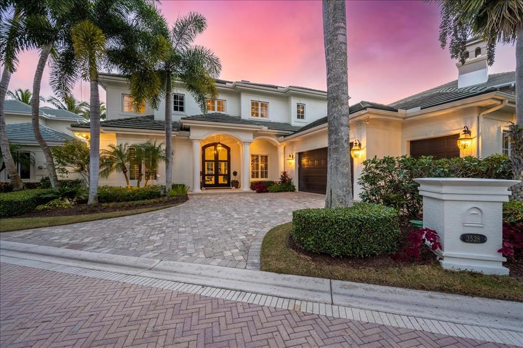 JONATHANS LANDING - Residential