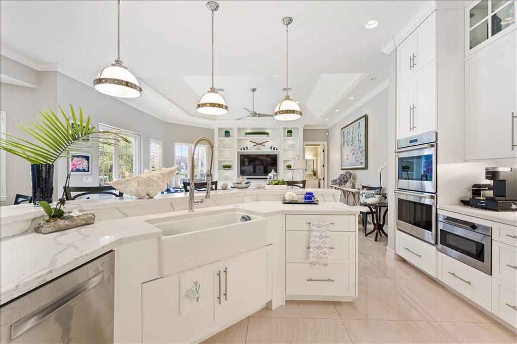 JONATHANS LANDING - Residential