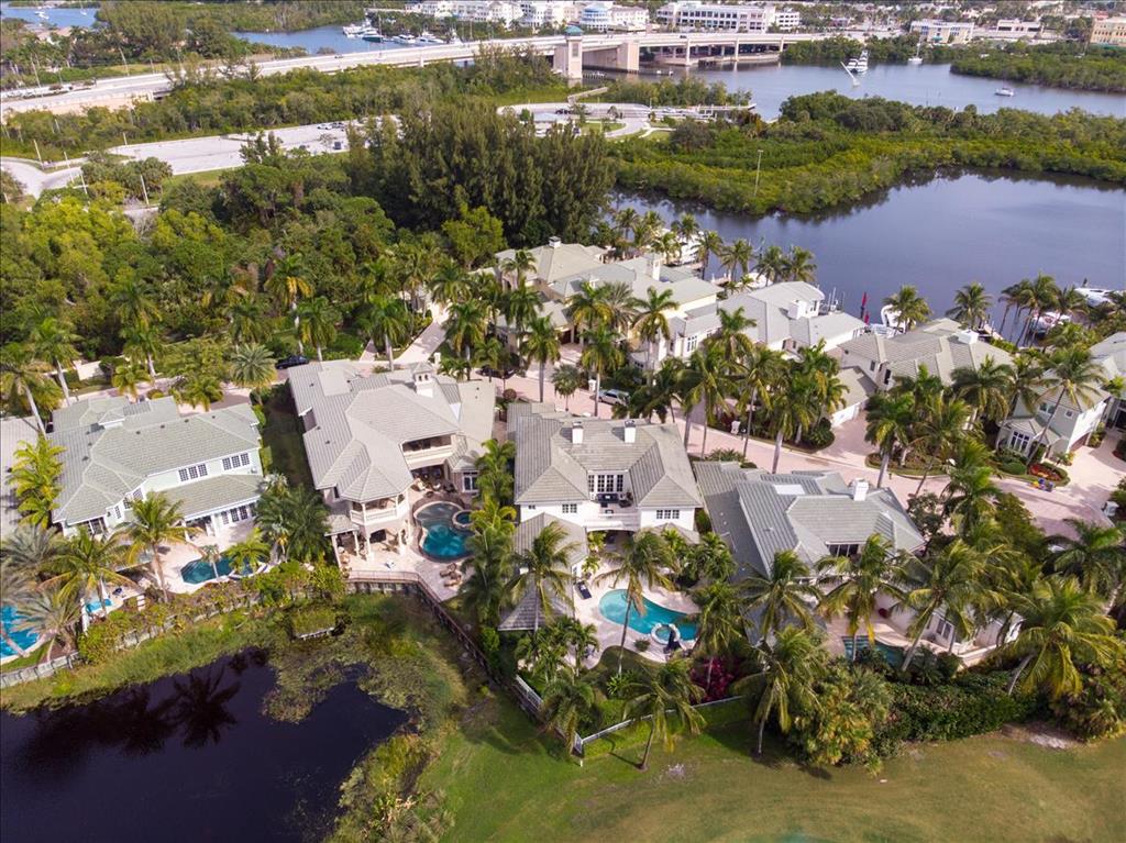 JONATHANS LANDING - Residential