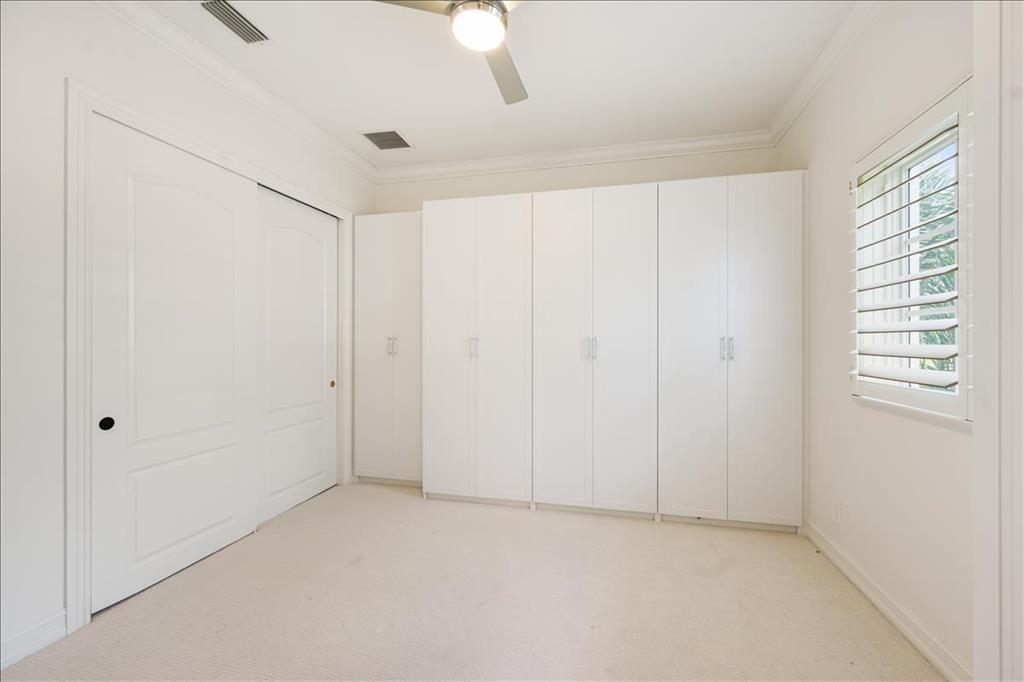 JONATHANS LANDING - Residential