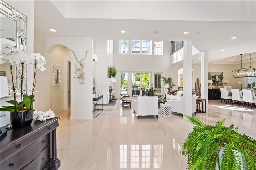 JONATHANS LANDING - Residential