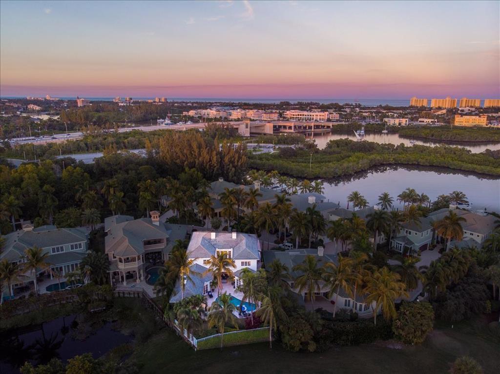 JONATHANS LANDING - Residential