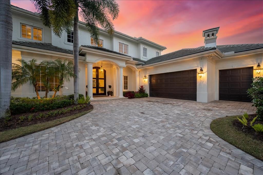 JONATHANS LANDING - Residential