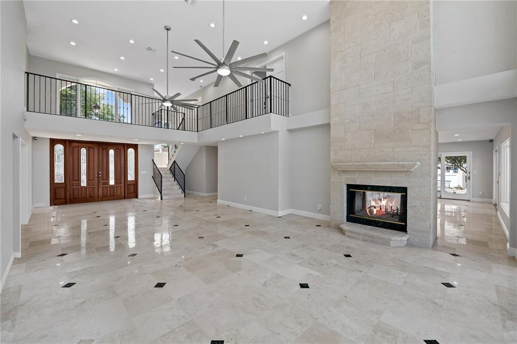 Sunrise Key 45-6 B - Residential