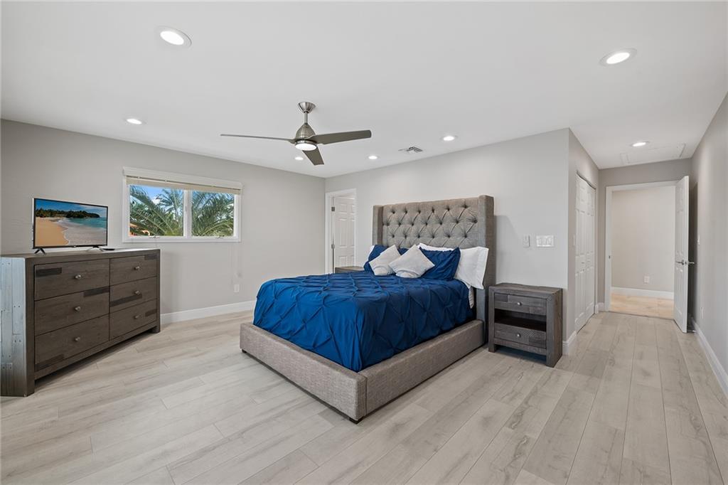 Sunrise Key 45-6 B - Residential