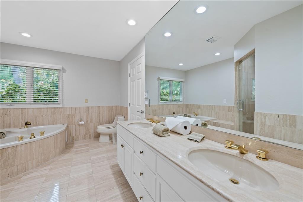 Sunrise Key 45-6 B - Residential