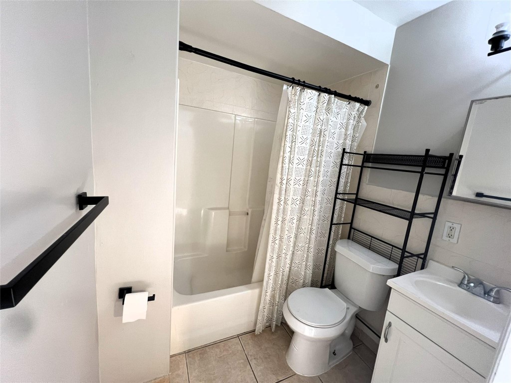 Hollywood Little Ranches - Residential Lease